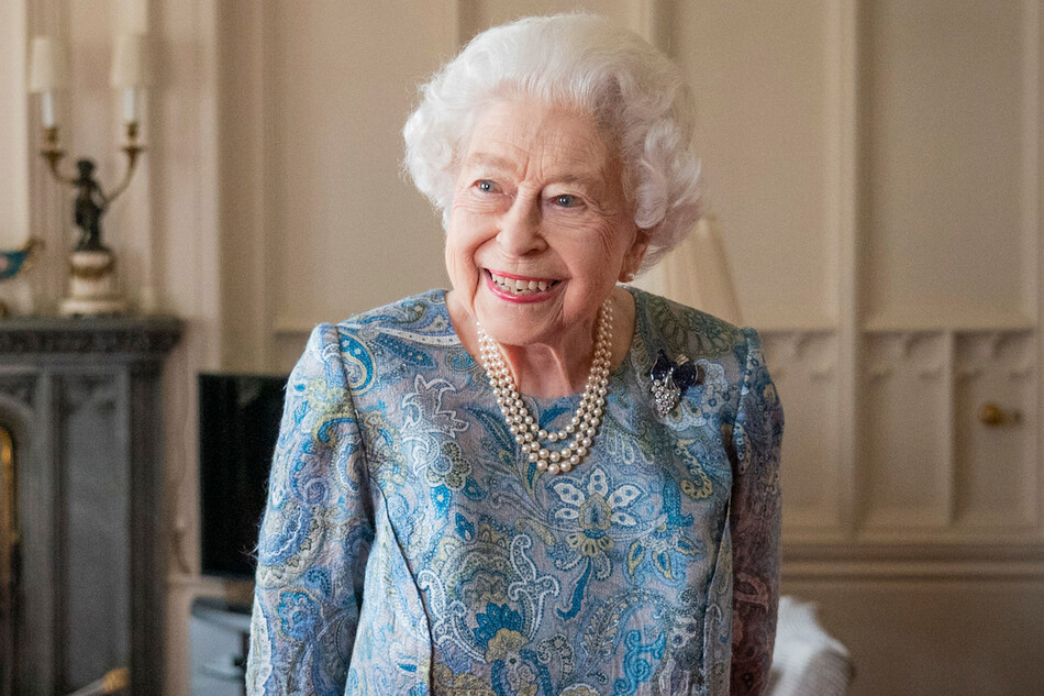 Королева Елизавета II во время аудиенции в Виндзорском замке, 2022