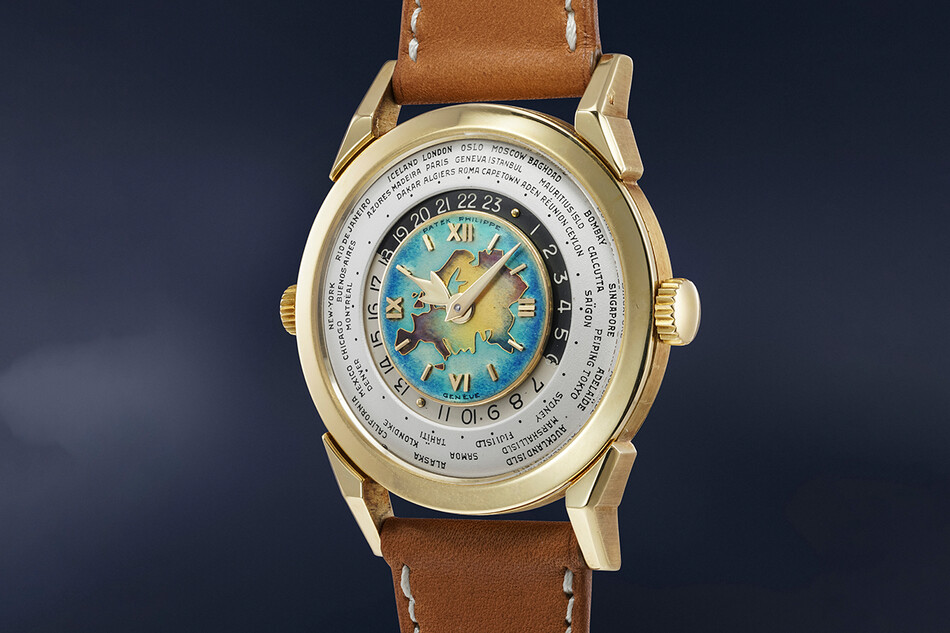 Часы Patek Philippe изображением континентов 