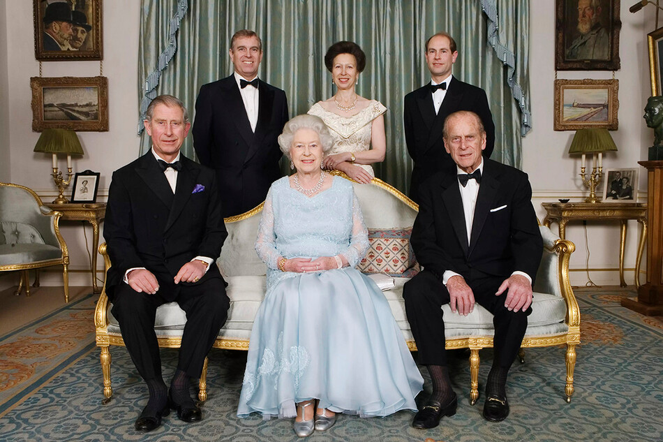 Народ Великобритании требует изменить линию престолонаследия в пользу принцессы Анны