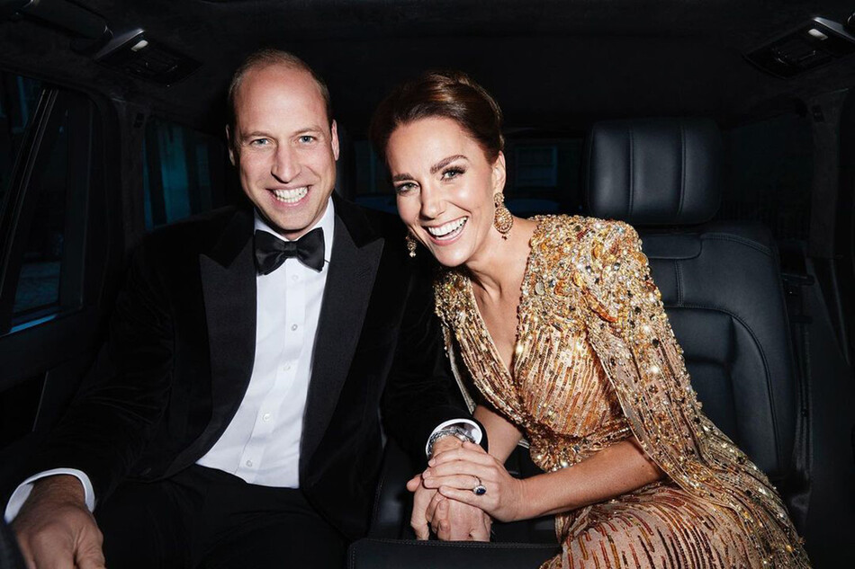 Принц Уильям и Кейт Миддлтон поделились новой поздравительной открыткой 