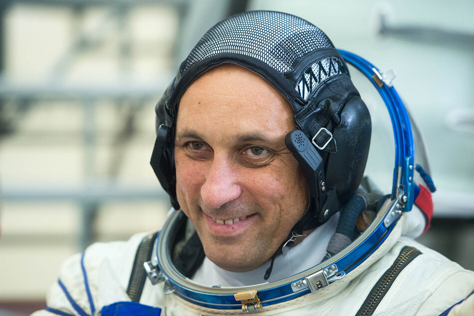 Космонавт Антон Шкаплеро на тренировке перед экспедицией на Международную космическую станцию на космодроме Байконур в Казахстане, 19 сентября 2021 года
