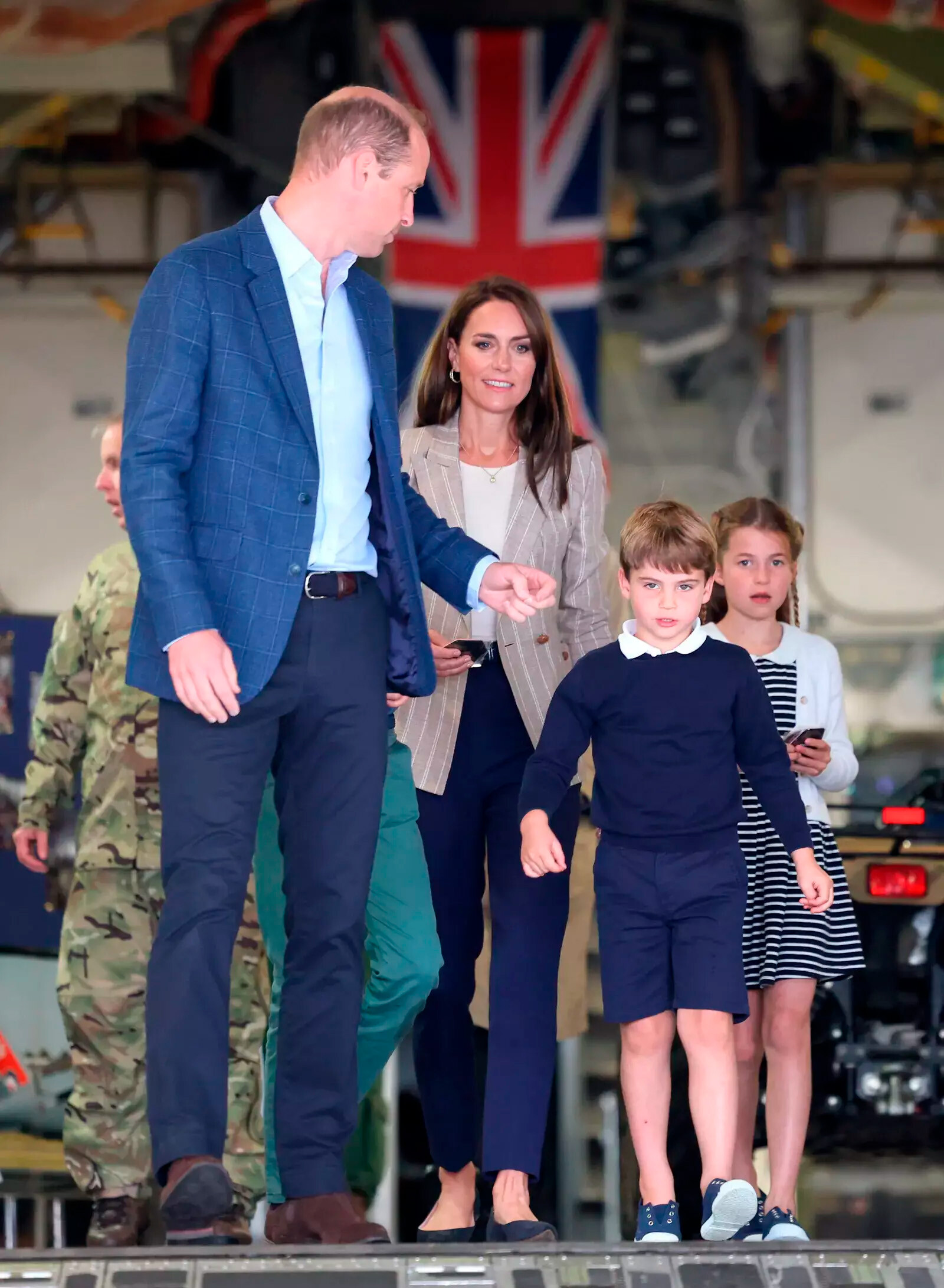 Welsh-Children-Gloucestershire-Air-Show-01-Mainstyle.jpg