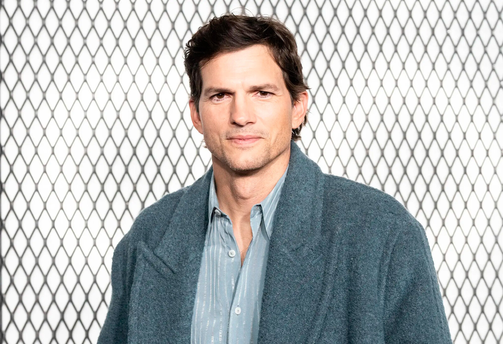 Эштон Кутчер неожиданно похвалил Деми Мур