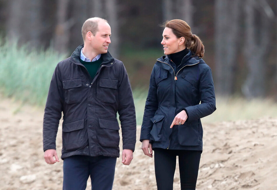 Принц Уильям, герцог Кембриджский, и Кэтрин, герцогиня Кембриджская, во время визита в Северный Уэльс 8 мая 2019 года, Великобритания