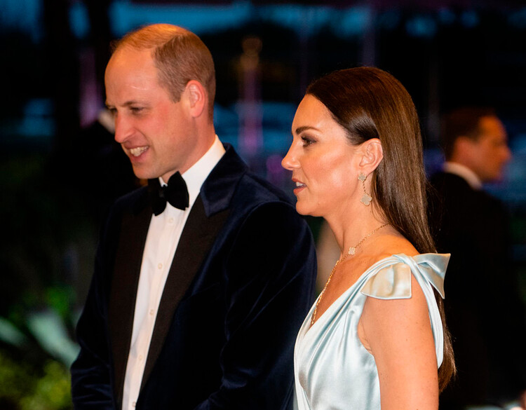 Кейт Миддлтон и принц Уильям на завершающем вечере Карибского тура