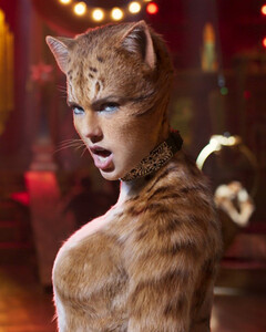 Тейлор Свифт сыграла кошку в новом киномюзикле