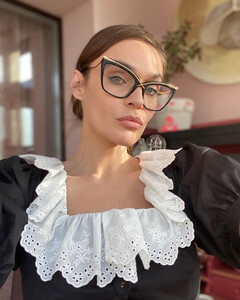 Алёна Водонаева доказала, что её красота — не заслуга пластических хирургов