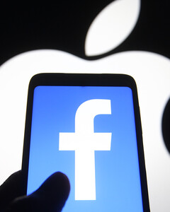 Конфликт корпораций Apple и Facebook переходит в виртуальную реальность