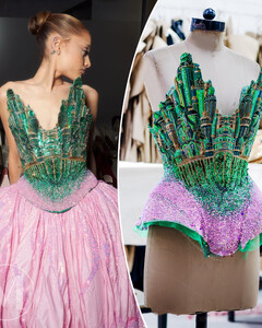 Ариана Гранде в Rahul Mishra Couture — самый эффектный образ волшебницы