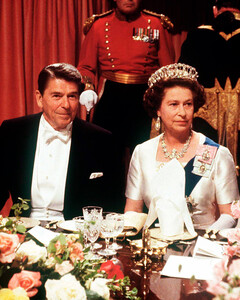 В ФБР знали о планируемом покушении на жизнь королевы Елизаветы II во время её визита в США в 1983 году