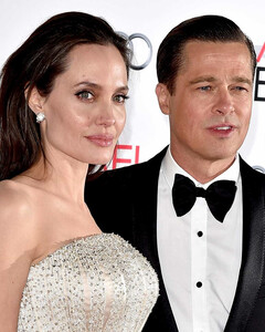 Анджелина Джоли оспорит решение суда, по которому Брэд Питт получил совместную опеку над детьми