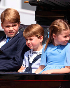 Новая школа — новые правила: принц Джордж и принцесса Шарлотта теперь будут учиться по субботам