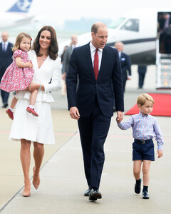 Почему принц Уильям и Кейт Миддлтон крайне редко берут с собой детей на официальные мероприятия