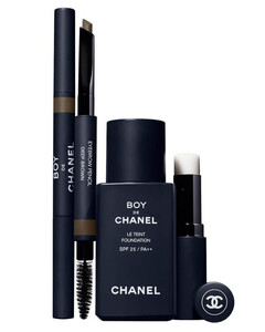 Теперь можно: Chanel выпустил коллекцию декоративной косметики для мужчин
