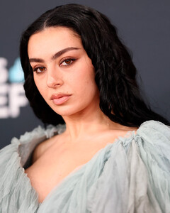 Charli XCX снимется в новом фильме Такаси Миике