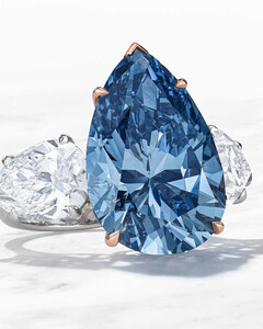 Сердце океана! Самый крупный голубой бриллиант ушёл с торгов за $44 млн