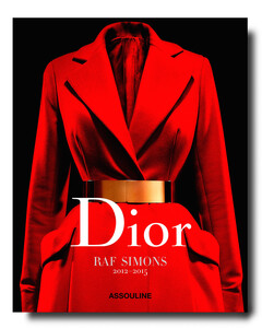 Dior выпустит новую книгу об эпохе Рафа Симонса в модном доме
