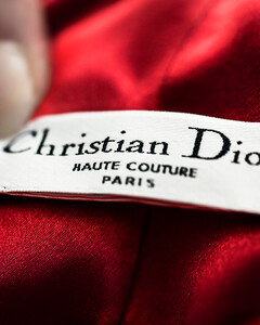 Dior и Thélios будут совместно выпускать очки