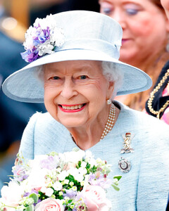 Стало известно, во сколько обошлись похороны и траурные мероприятия в честь королевы Елизаветы II