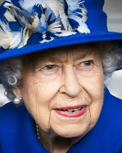 Почему Елизавета II отказывается жить в Букингемском дворце?