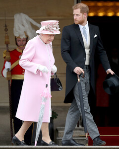 Королева Елизавета II уже увиделась с принцем Гарри, пока он отбывает карантин в Лондоне?