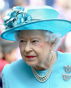 Шутки плохи: королева Елизавета II уволила свою помощницу после неудачного розыгрыша