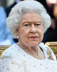 «Десять дней скорби и зрелищ»: британские СМИ рассказали о плане похорон Елизаветы II