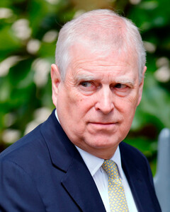 Экс-принца Эндрю обвинили в связи с ещё одной жертвой Джеффри Эпштейна в королевской резиденции