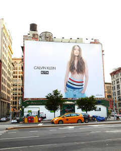 Джиджи Хадид стала лицом коллаборации Calvin Klein и Kith