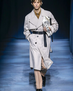 Givenchy вернутся на мужскую Неделю моды в Париже