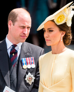 Из-за нагрузки на герцогов Кембриджских, принцу Гарри и Меган Маркл придётся вернуться в Лондон