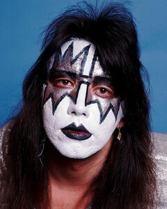 Основатель KISS Эйс Фрели скончался в возрасте 74 лет