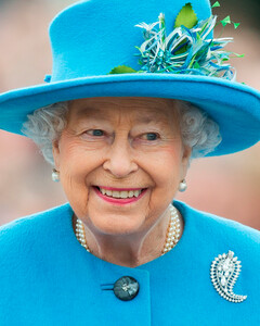 Как ласково называл принц Уильям королеву Елизавету II в кругу семьи?