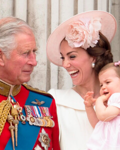 Каким видит будущее принцессы Шарлотты король Карл III?