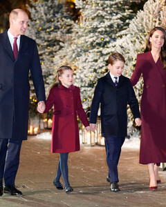 Принц Джордж и принцесса Шарлотта посетили рождественский концерт Кейт Миддлтон