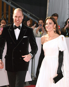 Кейт Миддлтон и принц Уильям блистали на красной дорожке премии BAFTA 2023