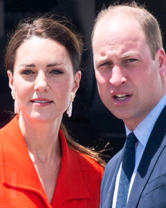 Принц Уильям и Кейт Миддлтон отказываются от своих королевских титулов и хотят, чтобы их называли по именам