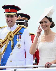 Брак по расчёту: как Кейт Миддлтон договорилась с принцем Уильямом о своей королевской карьере и воспитании детей?