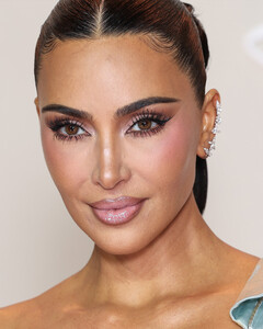 Мозг Ким Кардашьян показал «низкую активность»