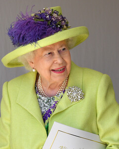Королева отпразднует день рождения в Zoom