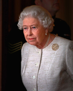 Королева не хочет прерывать отпуск