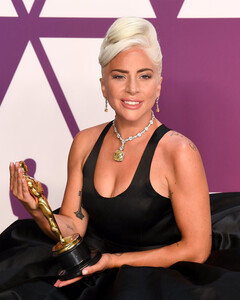 Леди Гага, Кевин Костнер, Зои Кравиц и другие: стало известно, кто будет вручать награды на церемонии «Оскар 2022»