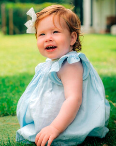 Лилибет исполнился один год: в сети появились новые снимки дочери принца Гарри и Меган Маркл