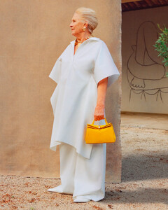 Симон Порт Жакмюс представил первого и главного амбассадора бренда