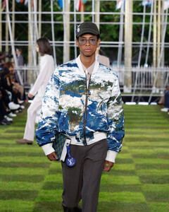Louis Vuitton весна-лето 2025 Menswear: сложность, замаскированная под простотой