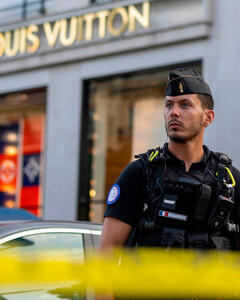 В Париже ограбили штаб-квартиру Louis Vuitton