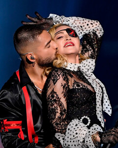 Мадонна сблизилась с 29-летним колумбийским певцом Малумой