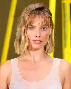 Марго Робби сменила образ после «Грозового перевала»