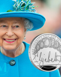 Королевский монетный двор Великобритании впервые выпустил монеты с подписью королевы Елизаветы II
