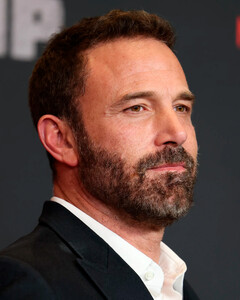 Netflix купили ИИ-стартап Бена Аффлека